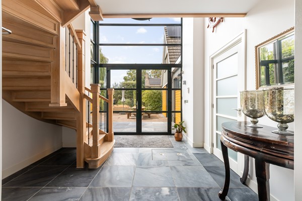 Foto - Te koop: Wonen op niveau!